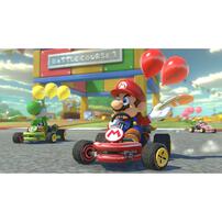 Nintendo Switch Mario Kart™ 8 Deluxe Bundle (Game + Booster Course Pass)